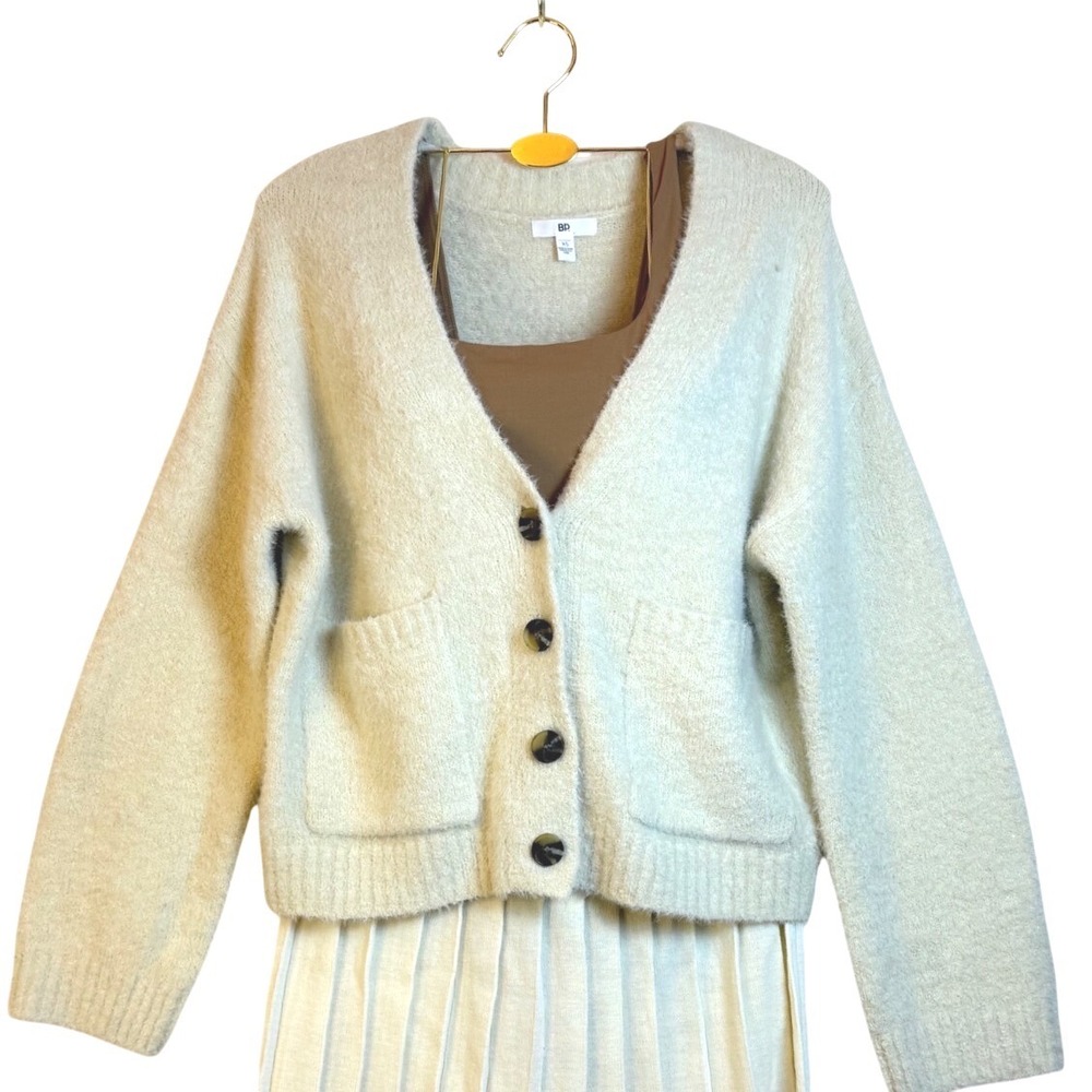 NWT- BP Cardigan Cream V Neck Button Front Cozy Knit‎ Oversized Women's XS